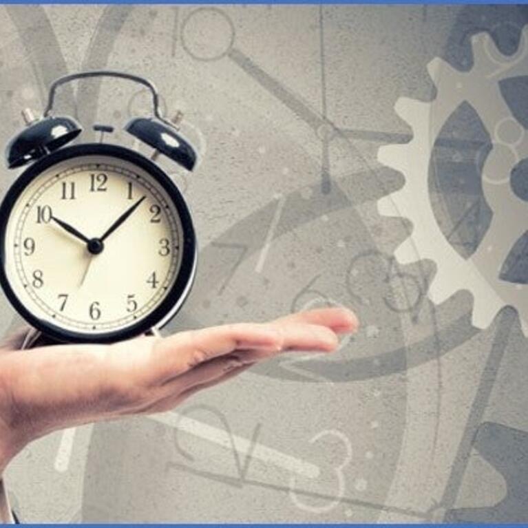 clock in hand